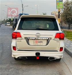 تويوتا لاندكروزر